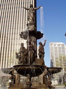 Cincinnati-fountain-square